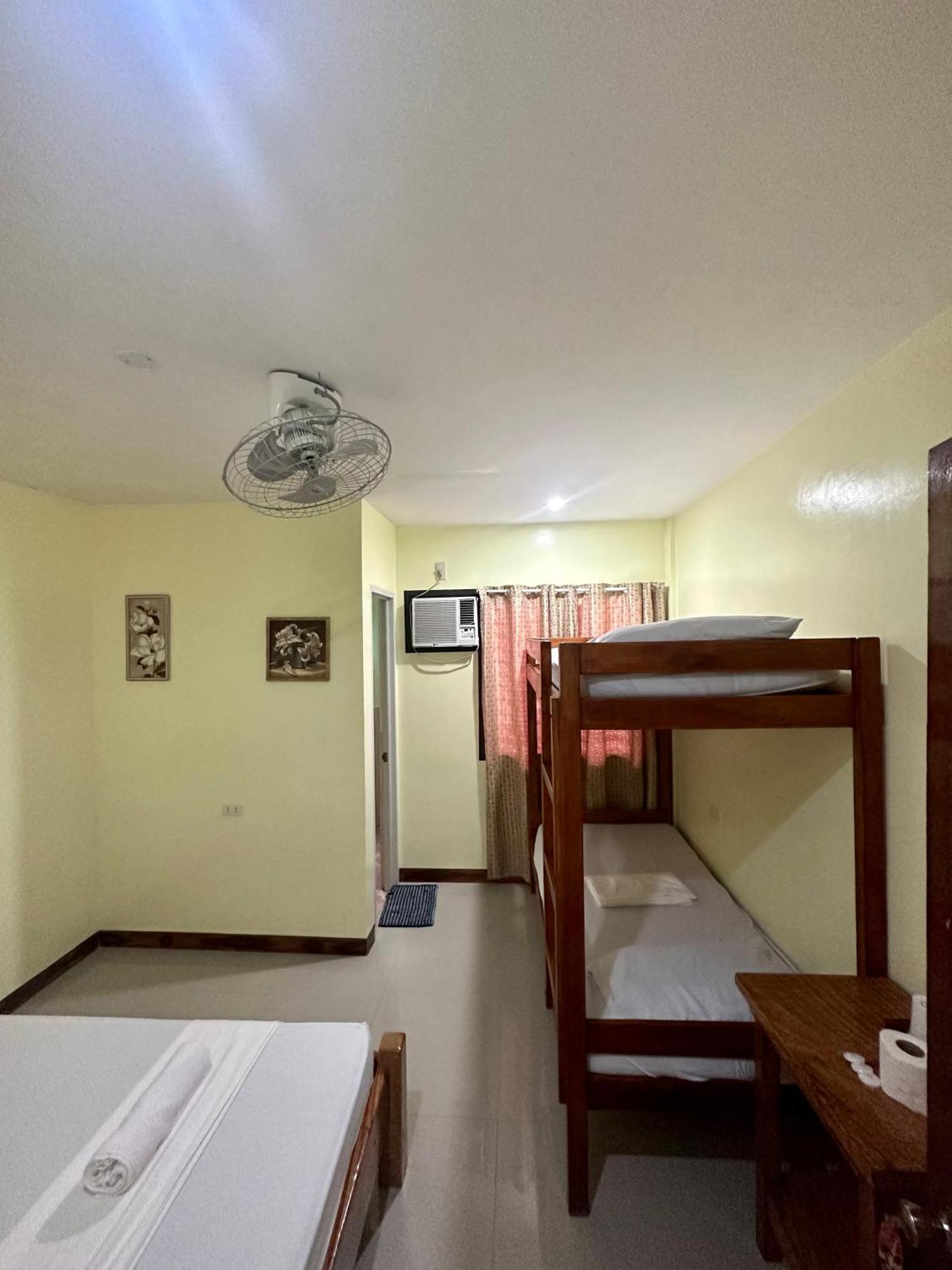 Edgar'S Guest House Moalboal Exterior foto